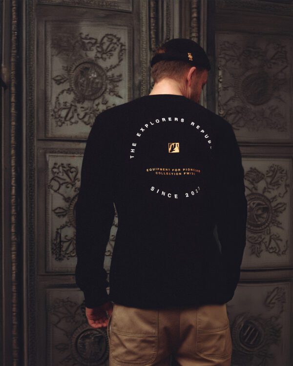 Pioneers Circle Crewneck